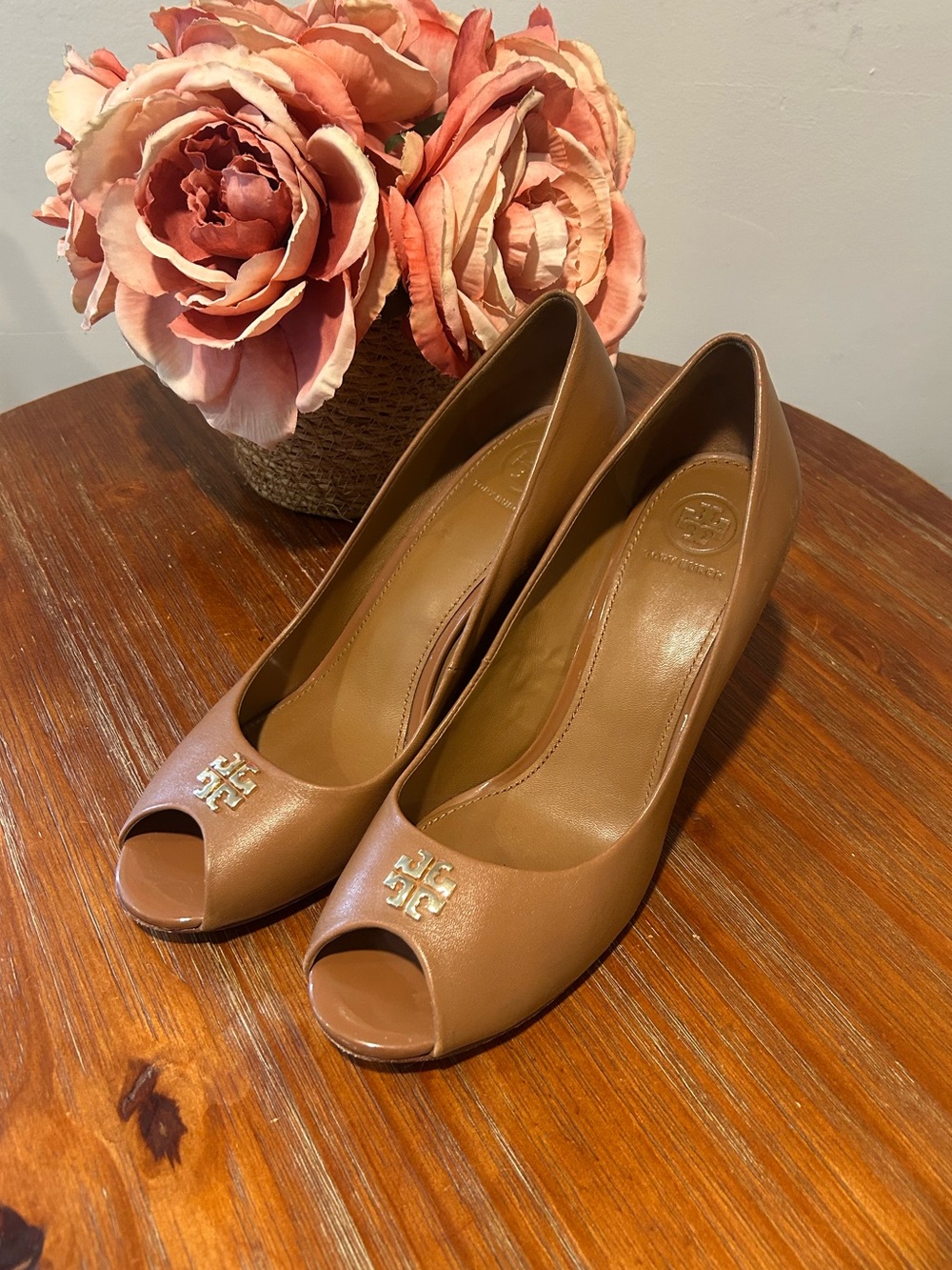 Tory Burch Jolie Peep Toe Wedge Heels Women’s Size 8.5